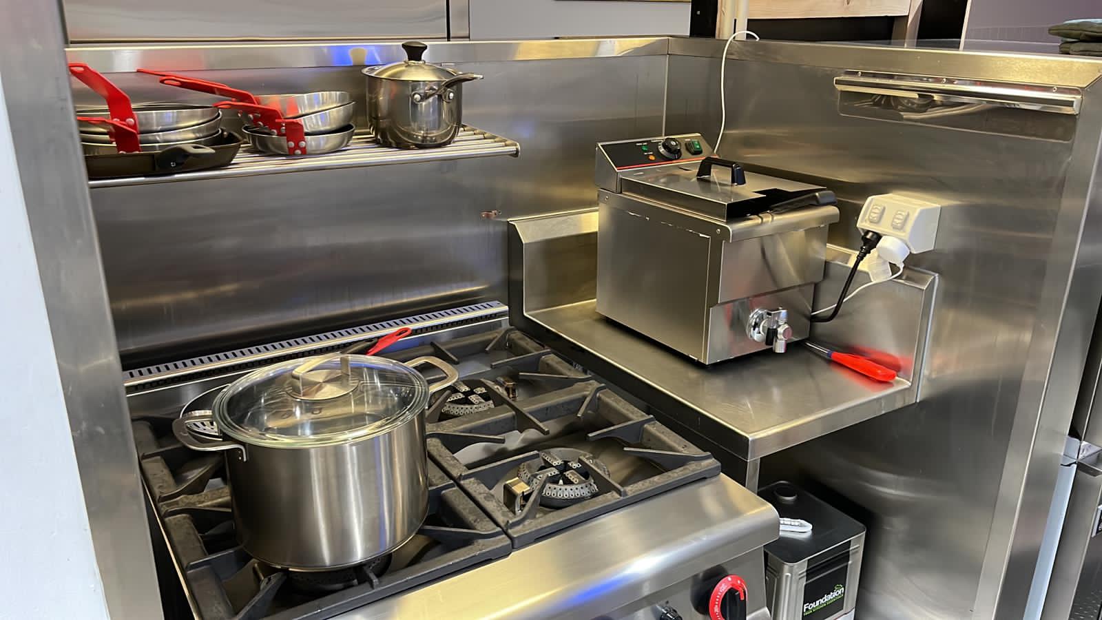 Australian customer photo: Countertop electric fryer