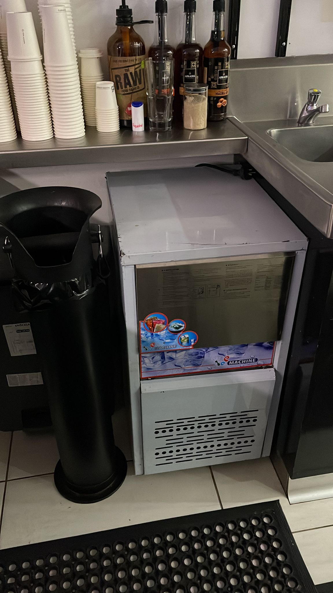 Australian customer photo: Ice machine